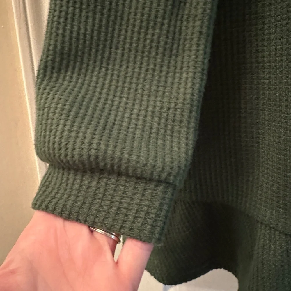 Evy’s Tree - “The Sarah” Green Button-Front Waffle Knit Ruffle Cardigan - Picture 3 of 7